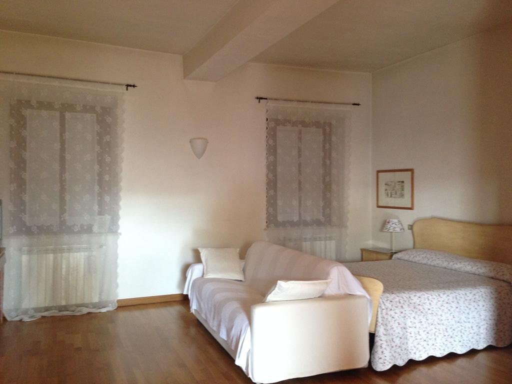 Agriturismo Cascina Magana Burago di Molgora ภายนอก รูปภาพ
